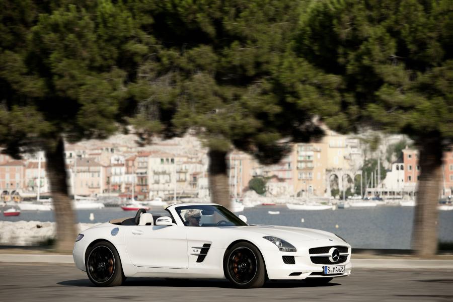  Mercedes-Benz SLS AMG Roadster 2011 года  (фото 110 из 183)